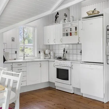 30184-ulfborg-oster-skovvej-102 *